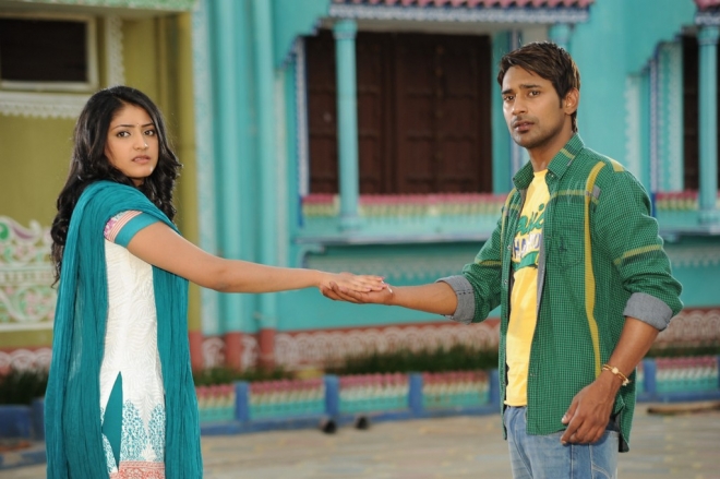 varsham Photos - Download Telugu Movie varsham Images & Stills For Free |  Galatta