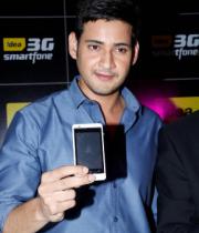 mahesh-babu-at-idea-3g-smartphone-launch-photos-11